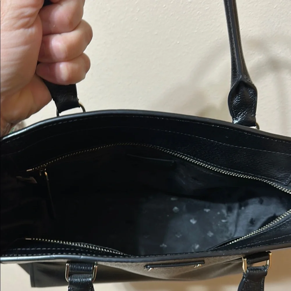 Kate Spade Black Leather Tote Bag 🔥 - Picture 3 of 6